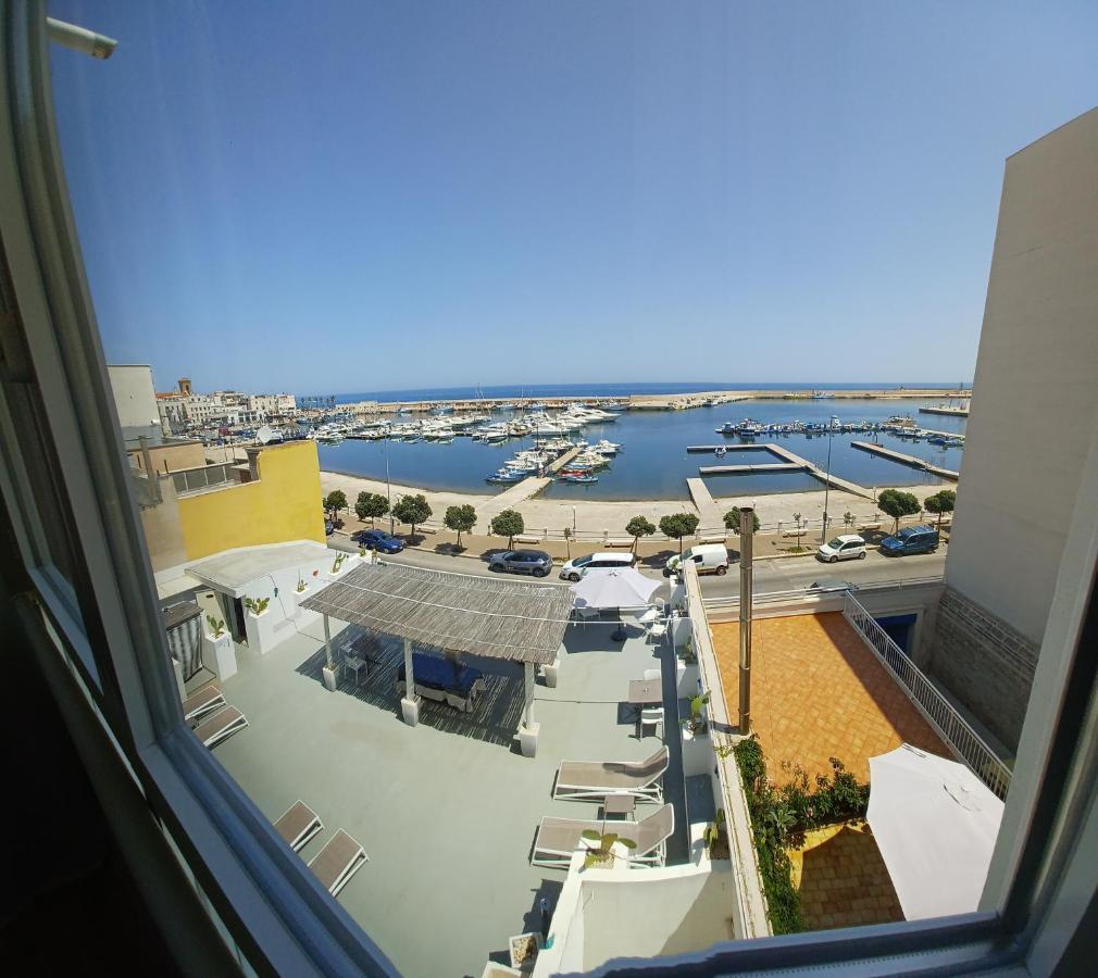 B&B 106 Maison De Charme Mola di Bari Exterior photo